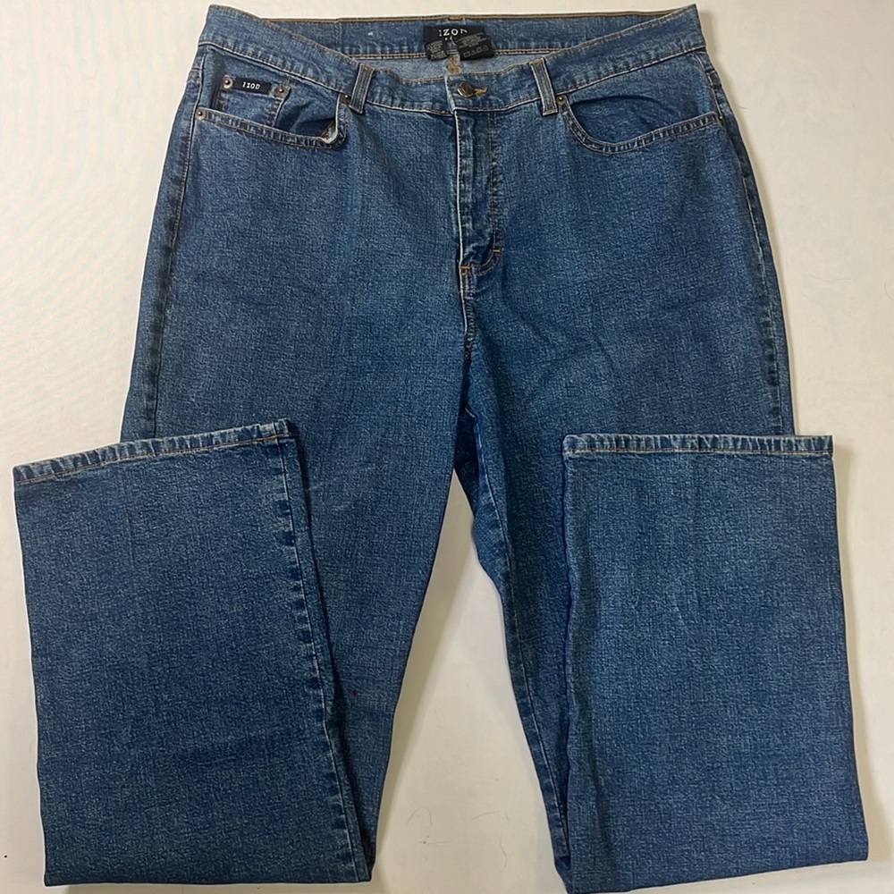 IZOD Women's Comfort Straight Leg Jeans Medium Wash High Rise Size 16
